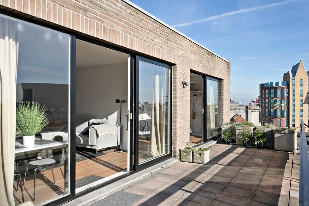 Apartamento City Penthouse, Rooftop Terrace, Free Netflix, Wifi And Airco Amberes Bélgica