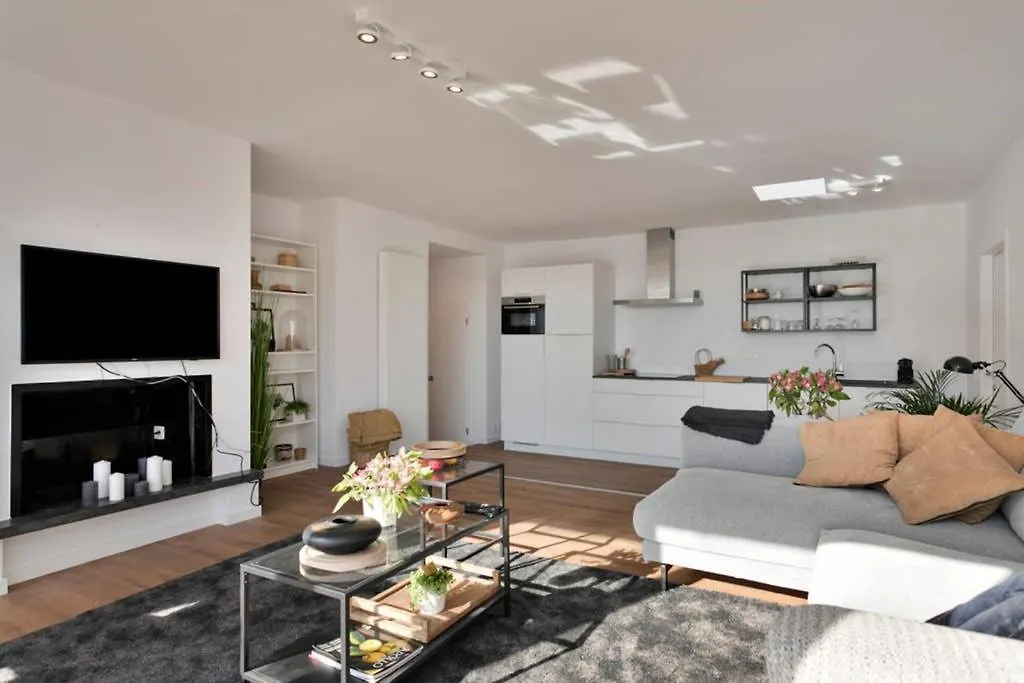 Apartamento City Penthouse, Rooftop Terrace, Free Netflix, Wifi And Airco Amberes